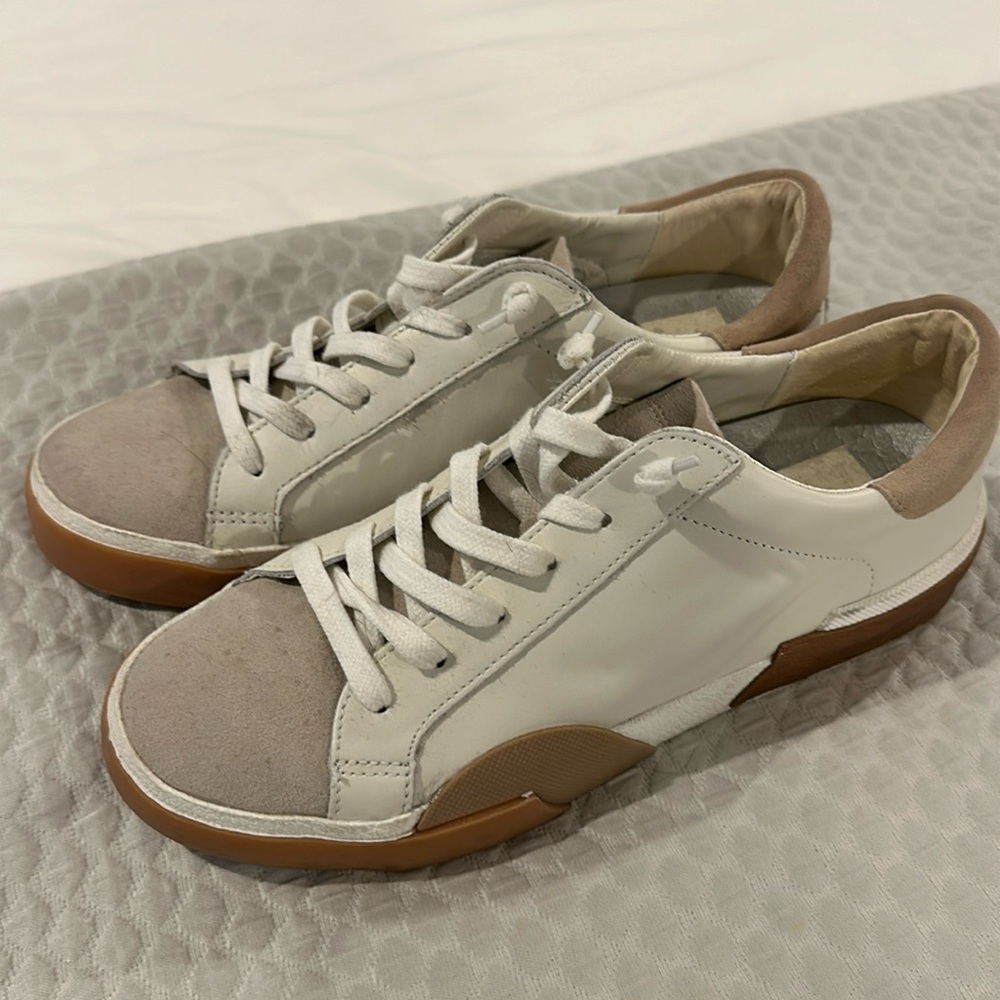 Dolce vita sneakers size 8